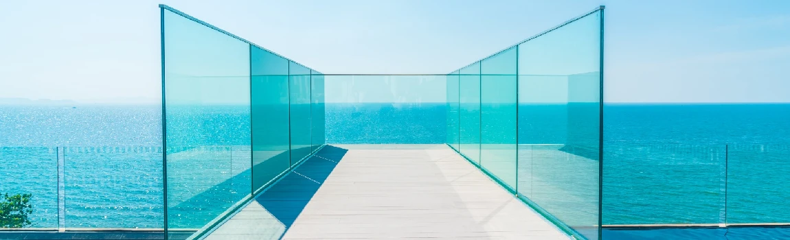 Customized Glass Pool Fence Repair Services in Fort Pierce, FL